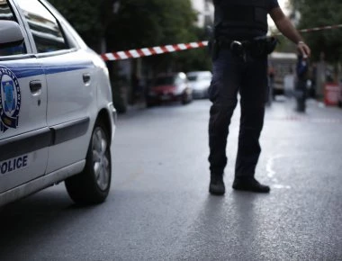 Έκρηξη σε κατάστημα επίπλων στο Μαρούσι- Στο σημείο αστυνομικές δυνάμεις (βίντεο)